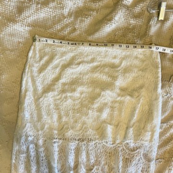 Long Lace Maxi Skirt - Picture 9 of 15